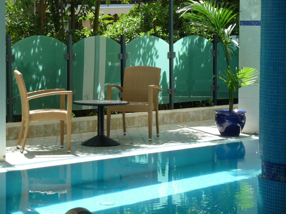 Hotel Gabbiano Cattolica Exterior photo
