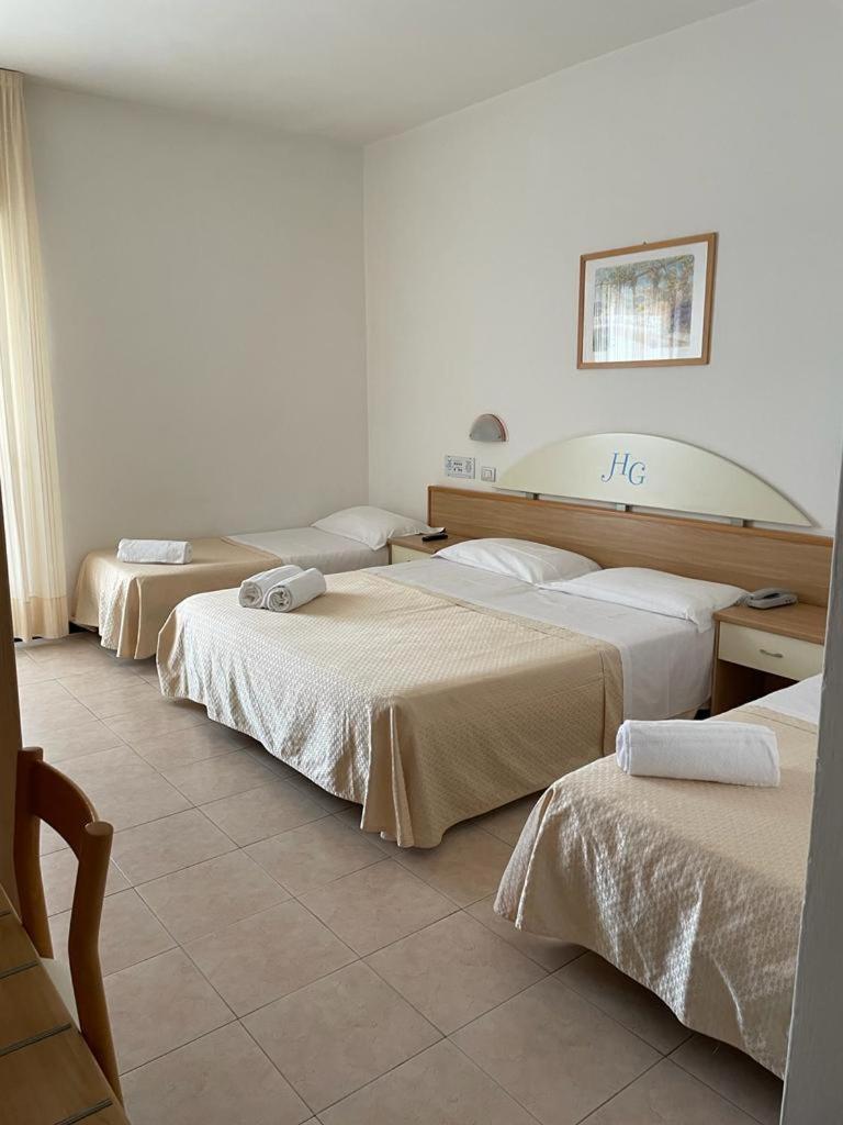 Hotel Gabbiano Cattolica Exterior photo
